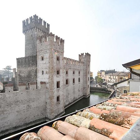 Sunset Apartment Home & Terrace Sirmione Buitenkant foto