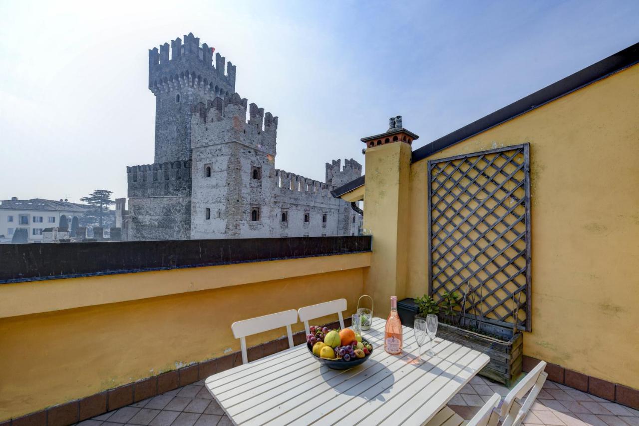 Sunset Apartment Home & Terrace Sirmione Buitenkant foto
