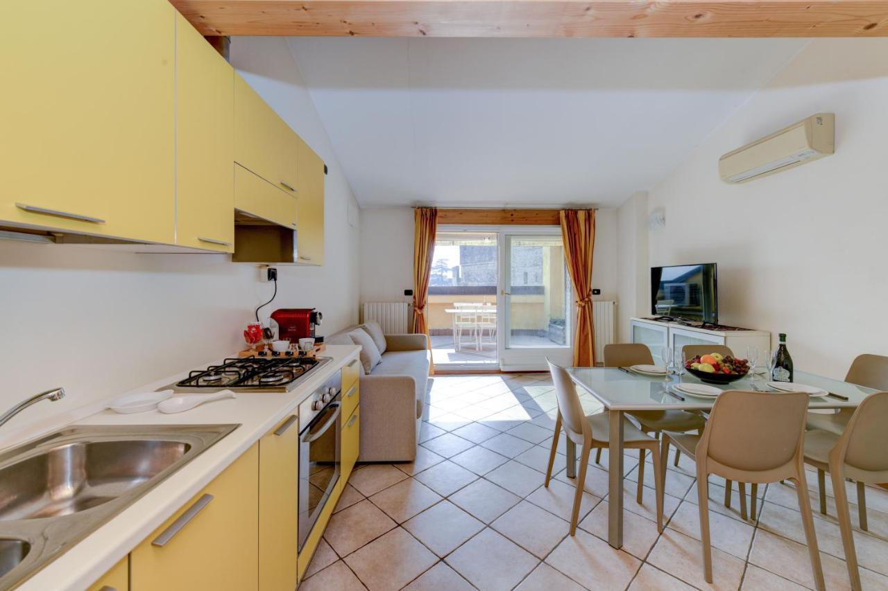 Sunset Apartment Home & Terrace Sirmione Buitenkant foto